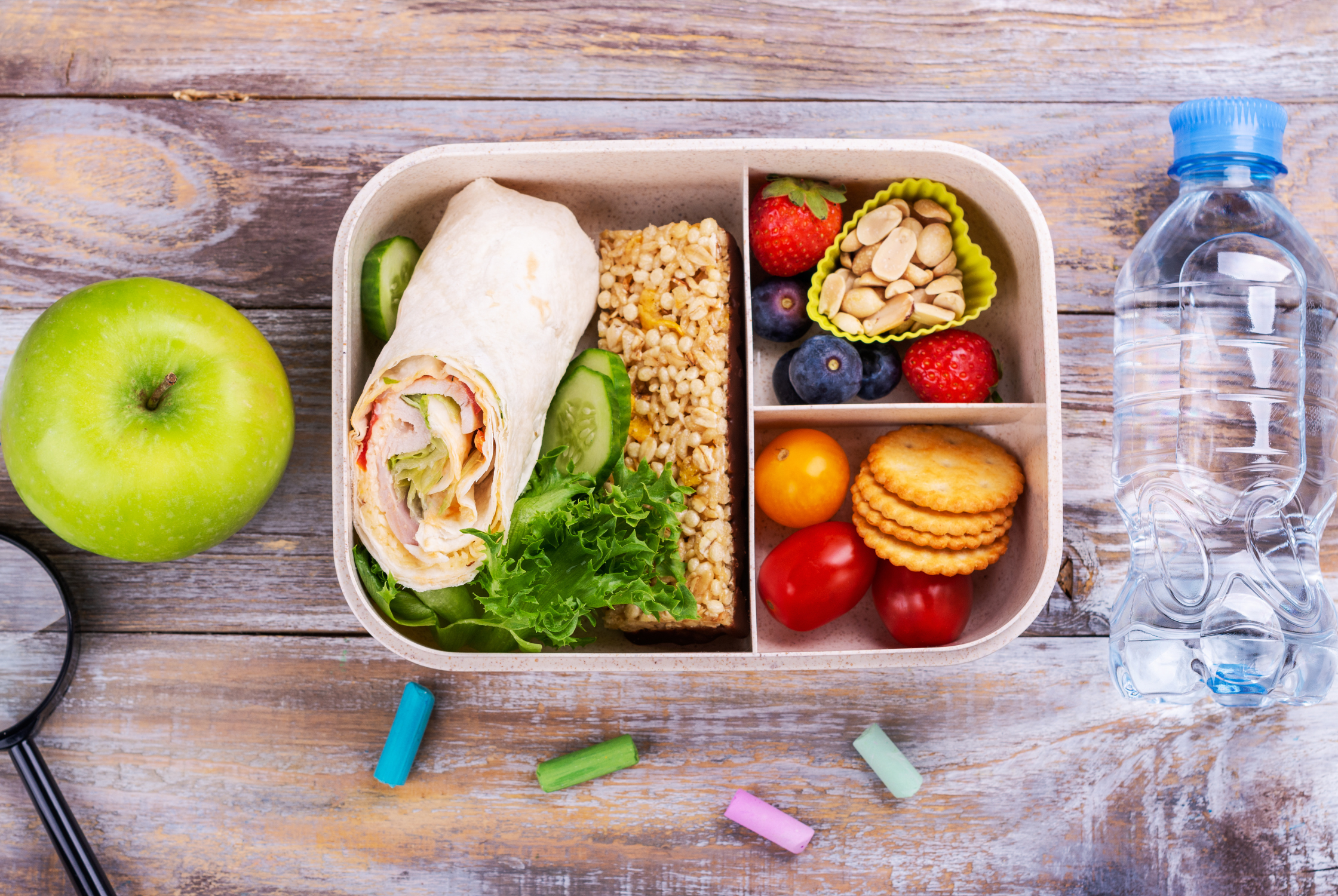 Moms are now packing insanely elaborate school lunches